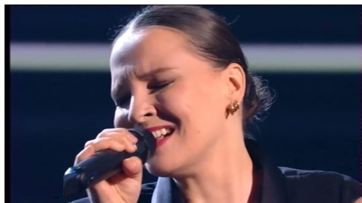 La performance d’Anne Sila qui chante “Une simple mélodie” de Polnareff.