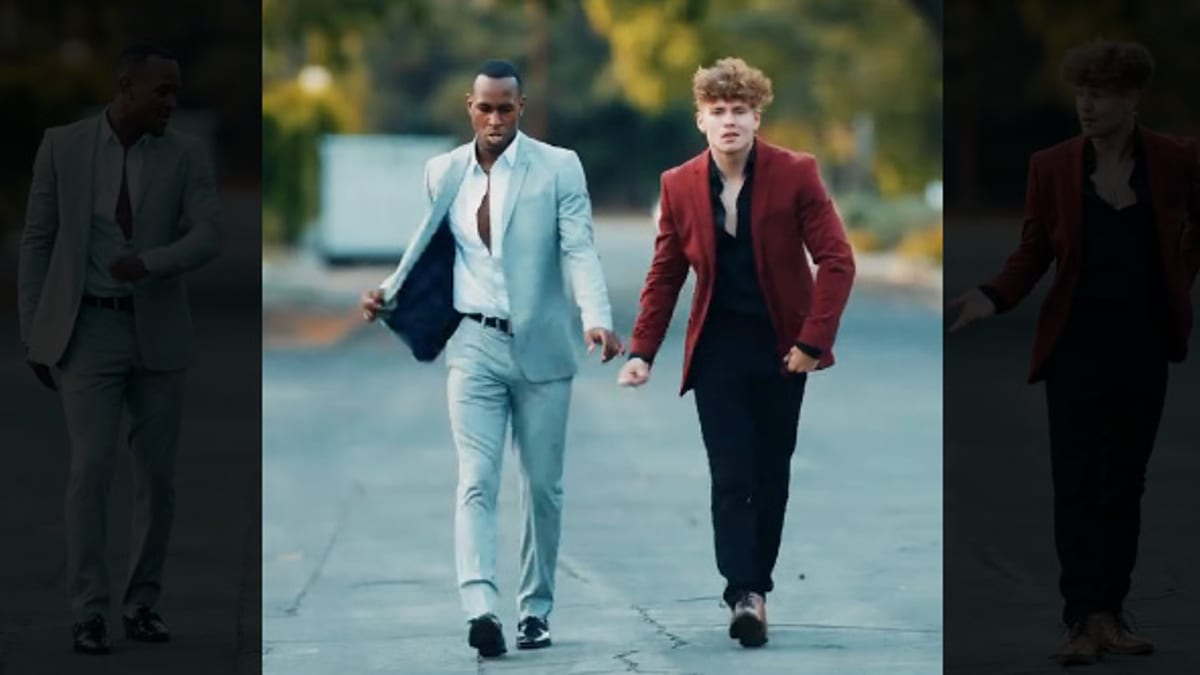 Danser sur “Stayin Alive” des Bee Gees en pleine rue
