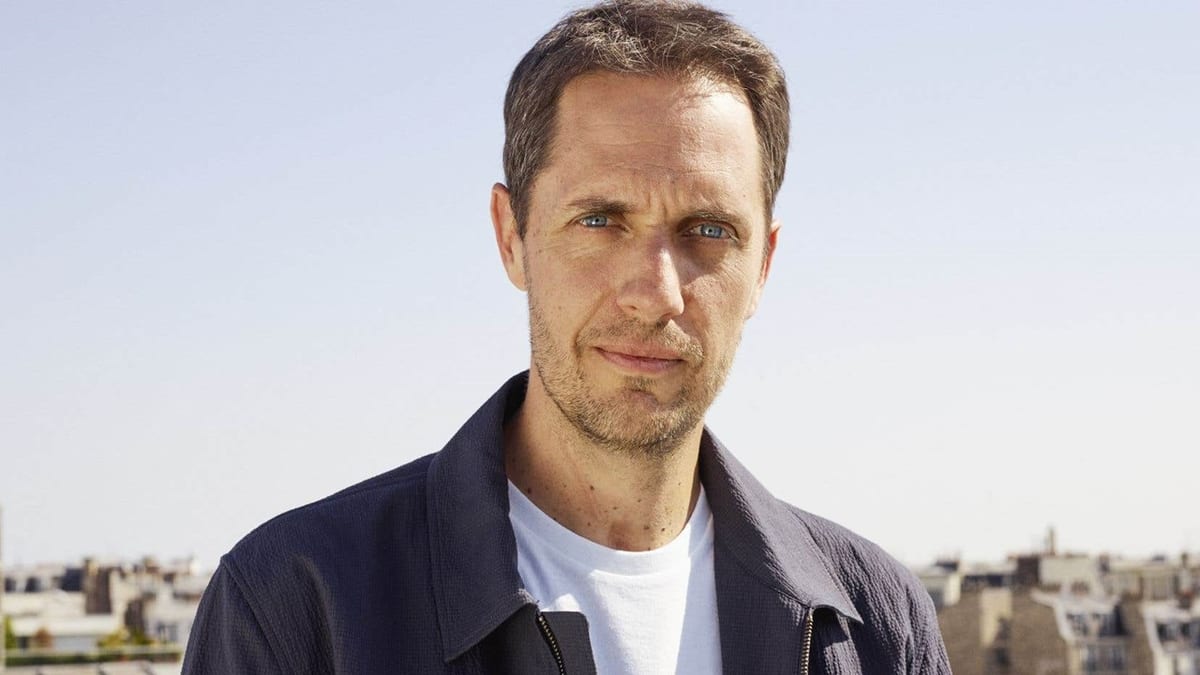 Grand Corps Malade sort son nouvel album “Reflets”. Découvrez “Rue La Fayette” l’un des plus beaux titres.