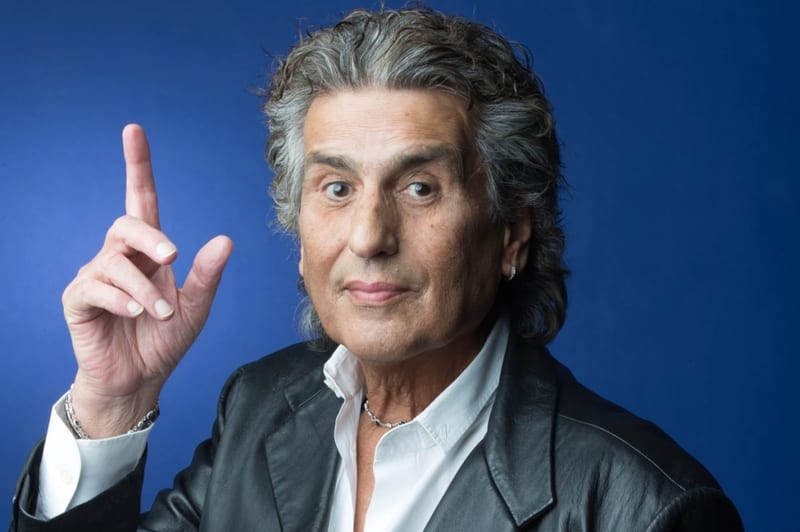 “Lasciatemi cantare” Une pensée pour Toto Cutugno (07/07/1943-22/08/2023). Paroles et traduction de “L’italiano”