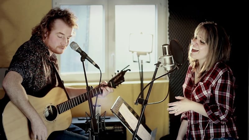 Reprise acoustique de Lady Gaga – “Always remember us this way” – Cover