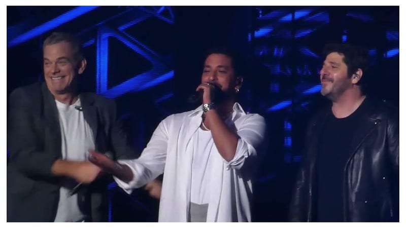 Les Enfoirés 2023 : Garou Slimane et Patrick Fiori chantent “Belle”
