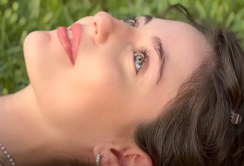 Giulia Falcone interprète “Historia de un amor” et prouve encore l’étendue de son talent.
