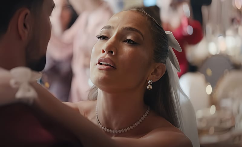 Découvrez “Can’t get enough” le nouveau titre de Jennifer Lopez qui fait son grand retour.