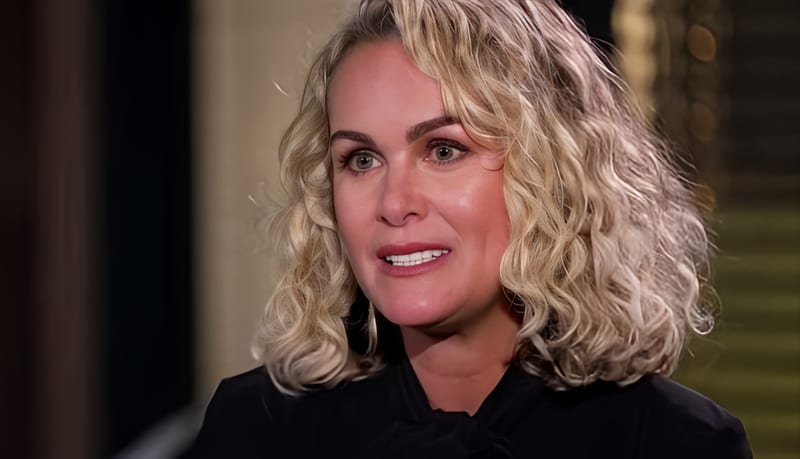 Laeticia – Le portrait : “Je culpabilise d’être heureuse sans Johnny. J’ai l’impression de le tromper, de le trahir. Je n’y arrive pas en fait”