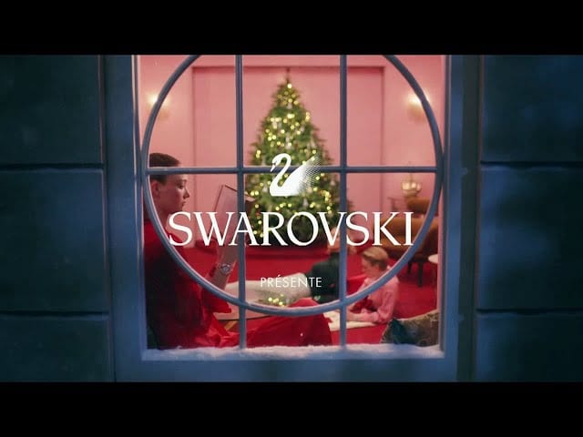 Musique de Pub Swarovski – Noël – Underneath the Tree Instrumental (Alternate 1) – Christophe Marie Alai Deschamps, Jean Luc Andre Leonardon, Vincent Francois Perrot & Eric Rene Starczan