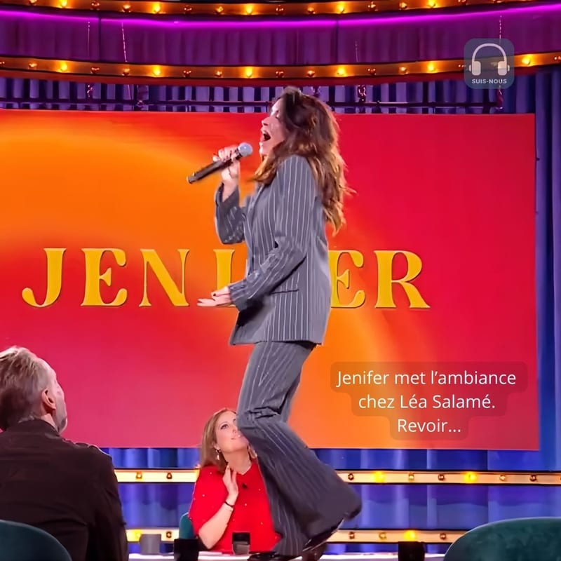 Quelle époque ! : Jenifer met l’ambiance en chantant et en dansant sur le bureau de Léa Salamé. Revoir…