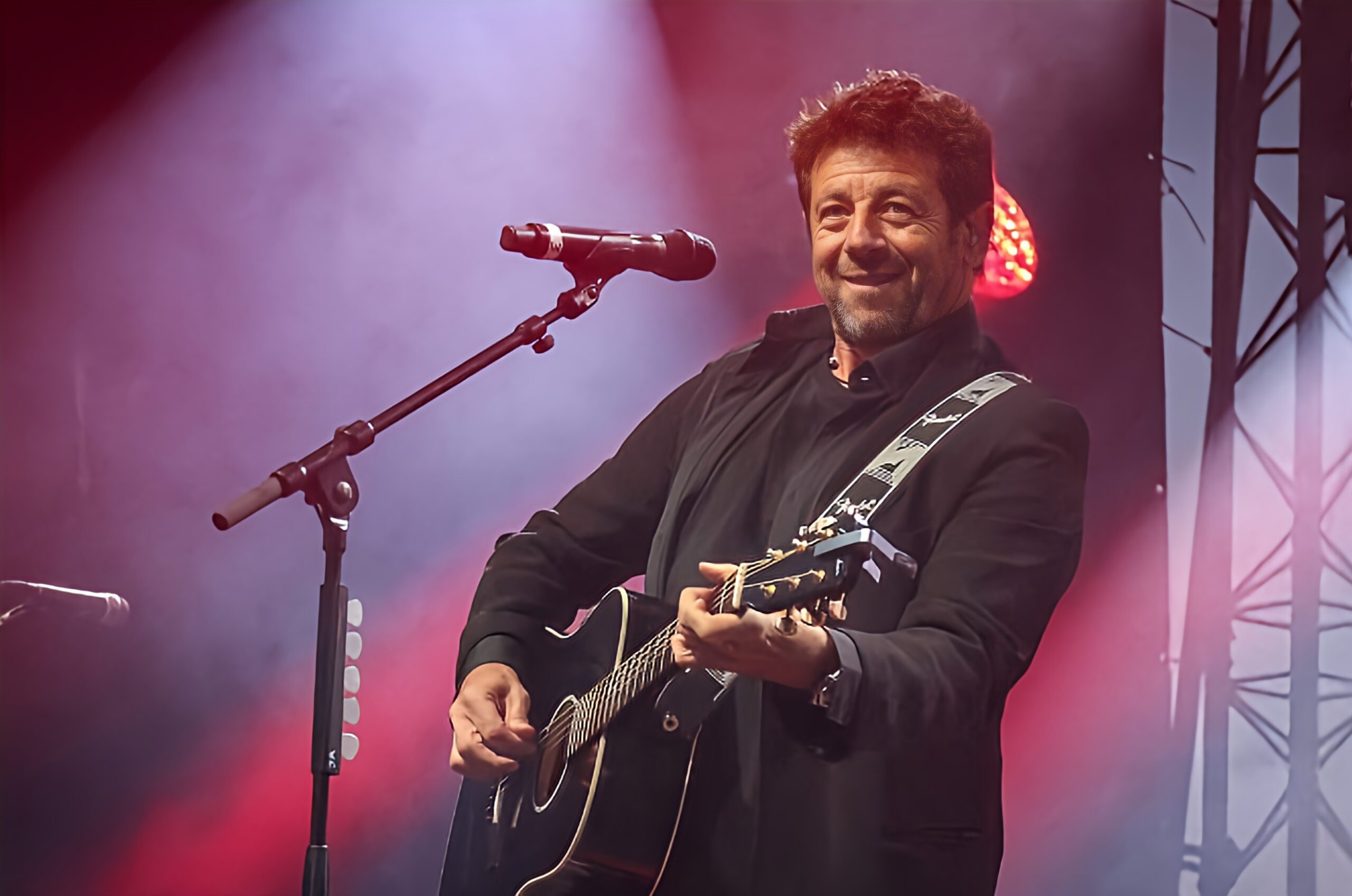 Bon anniversaire à Patrick Bruel qui fête ses 65 ans. Sa tournée « Tour 2024 » cartonne.
