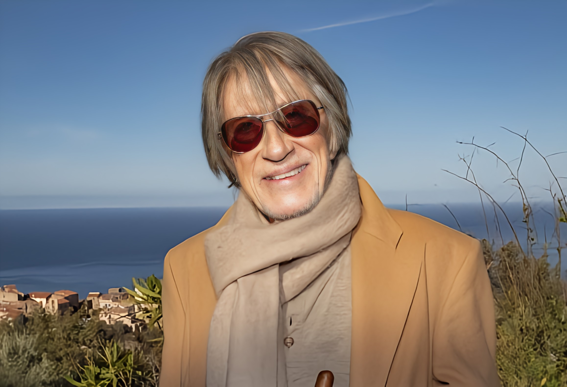 Bon anniversaire à Jacques Dutronc (81 ans)