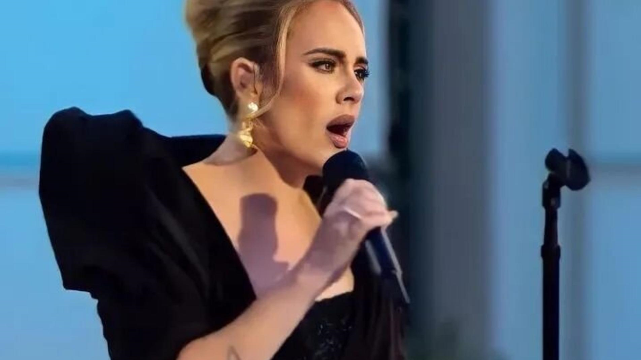 Adèle chante en Live à Los Angeles et prouve que c&rsquo;est bien elle la Diva. Sublime !