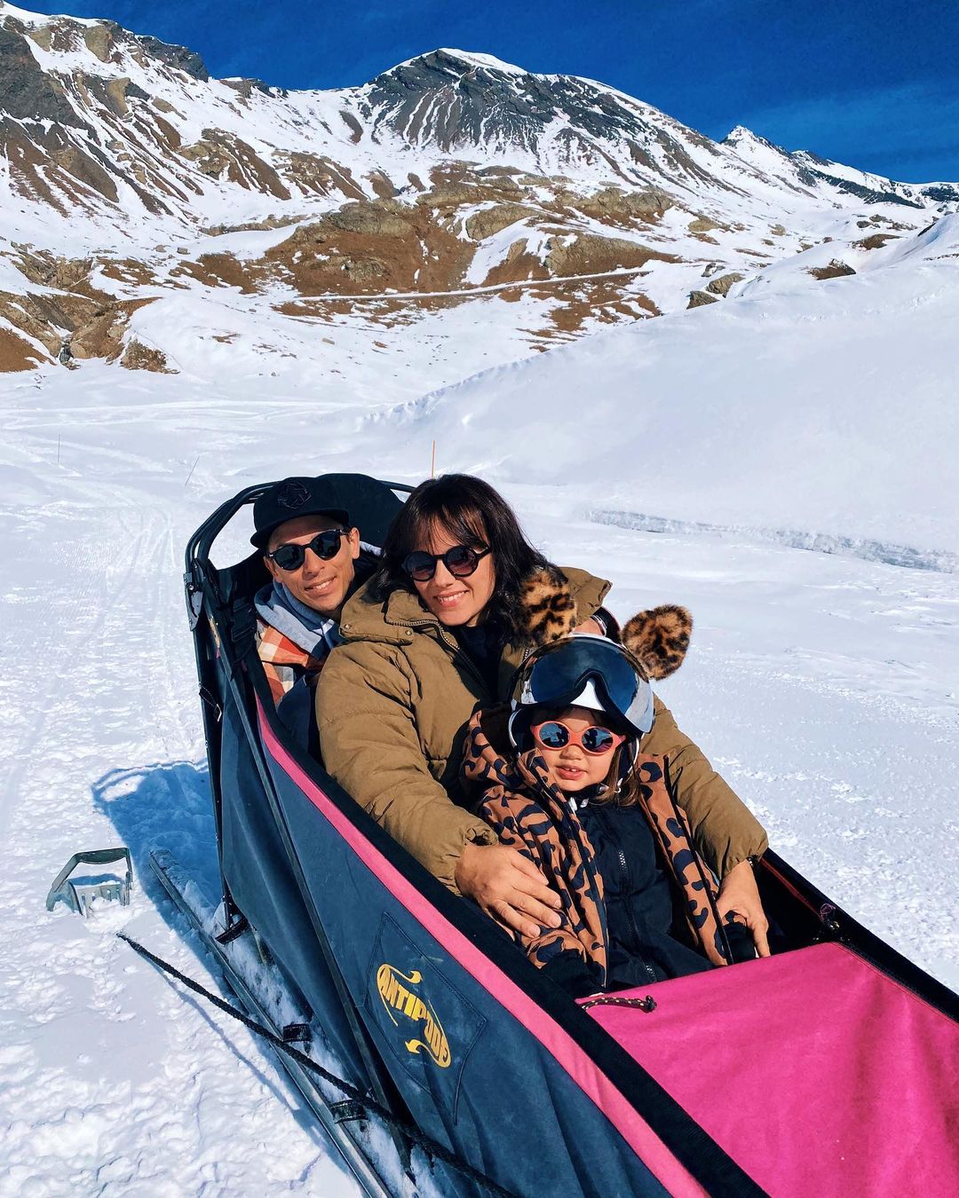 alizée au ski avec Grégoire Lyonnet et sa fille