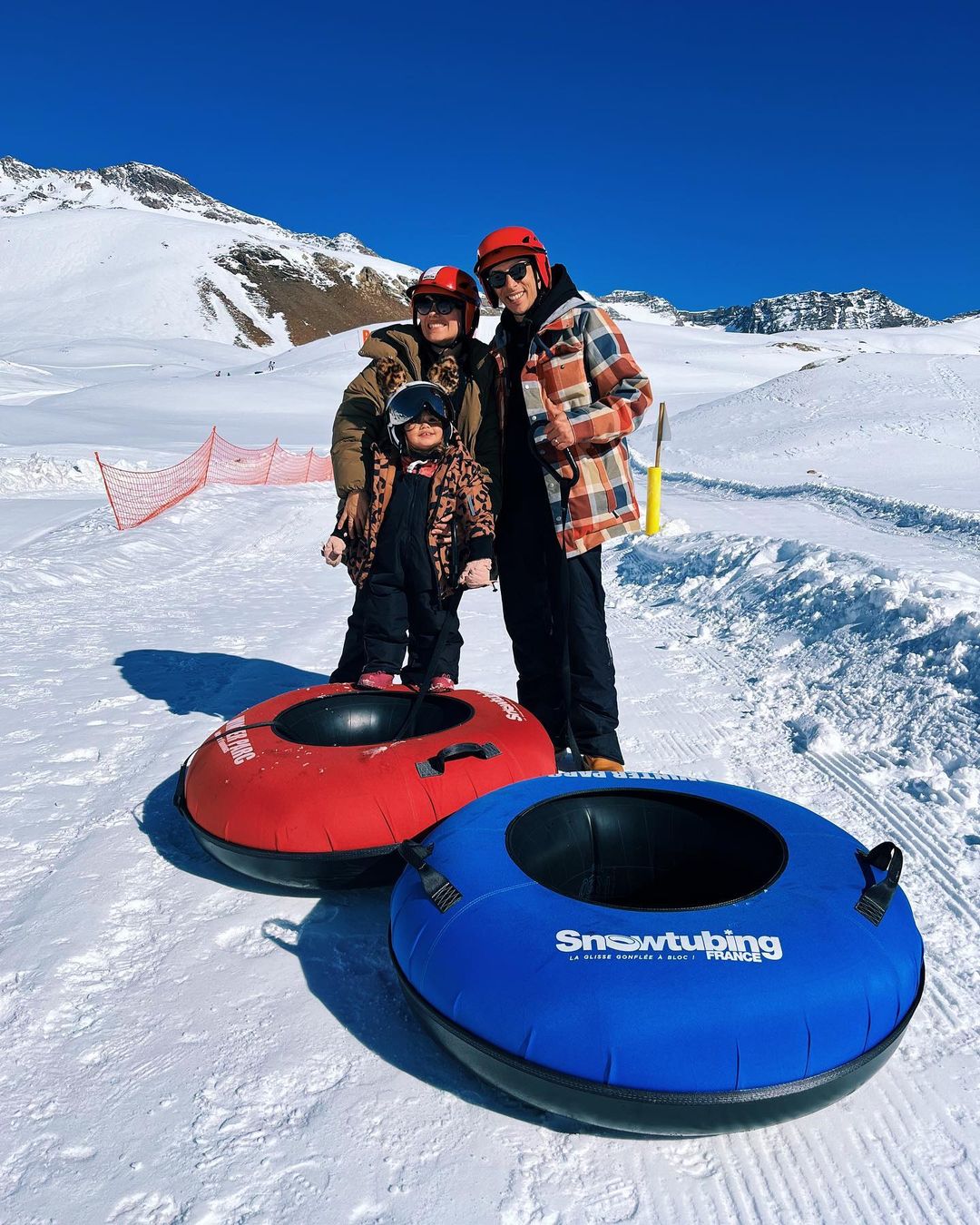 alizée au ski avec Grégoire Lyonnet et sa fille