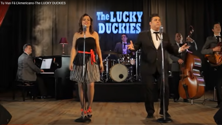 Cover : "Tu Vuo Fá L'Americano" The LUCKY DUCKIES - americano