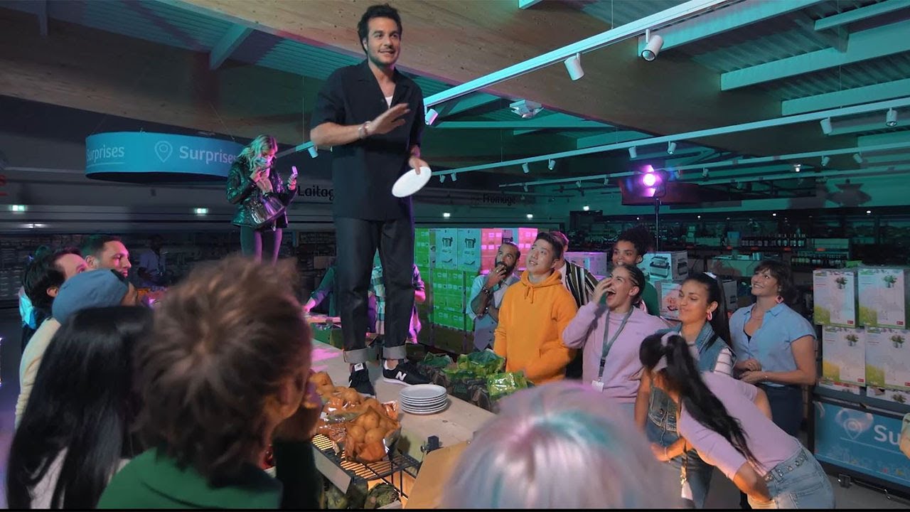 Danser en petit comité avec le clip d&rsquo;Amir « La fête ».