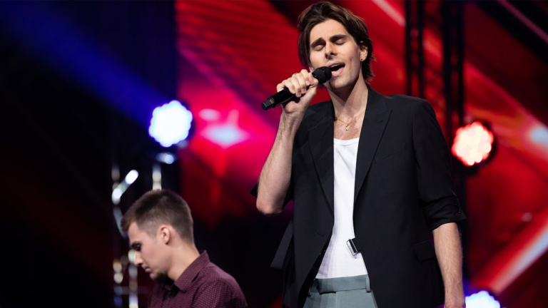 Antoine Wend chanteur de Rouen remporte X Factor Lituanie. Ecoutez le... - antoine wend
