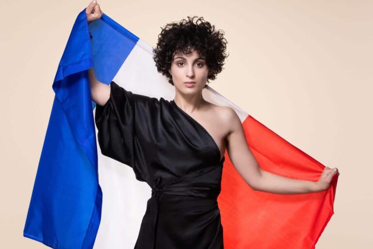 Les Paroles de Voilà Barbara Pravi candidate française de l'Eurovision - barbara pravi 1