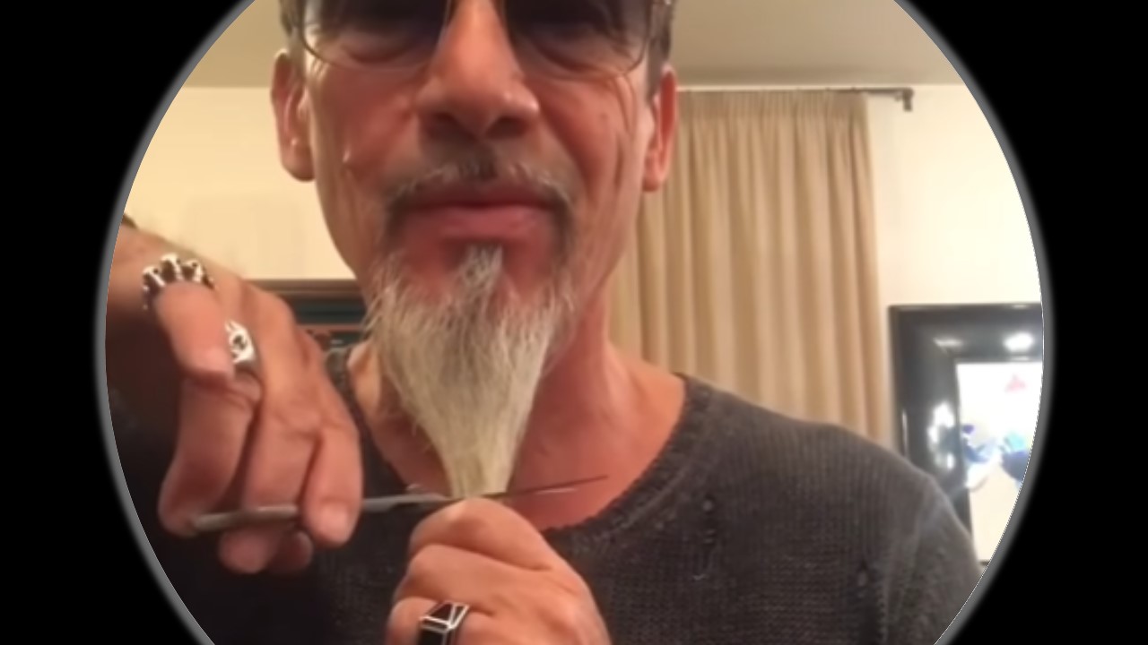 Florent Pagny le barbier le plus rapide !