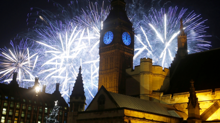 Revivez le magnifique feu d'artifice du Nouvel An à Londres diffusé sur la BBC - bbc