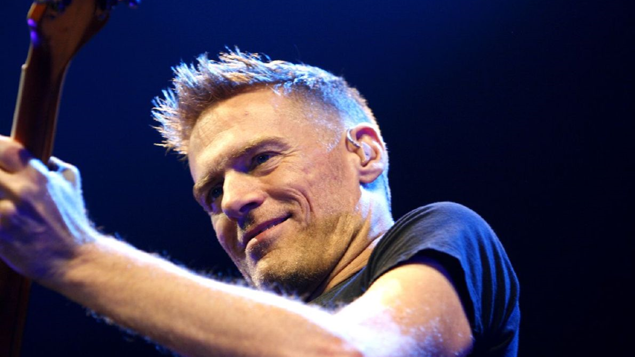 Bon anniversaire à Bryan Adams qui fête ses 62 ans