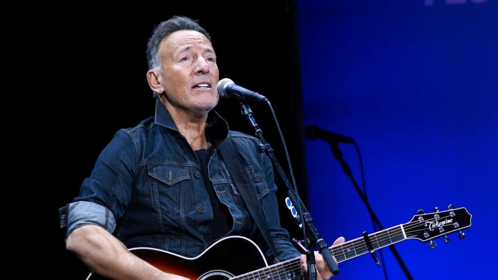 Bruce Springsteen, malade, reporte toutes ses dates de concerts de 2023. - bruce springsteen