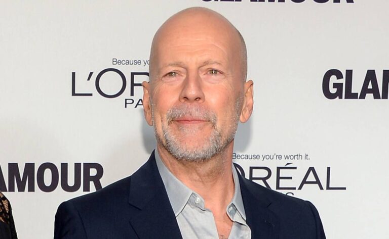 Bruce Willis, personnalité préférée des américains depuis 9 ans. - bruce willis cubrebocas