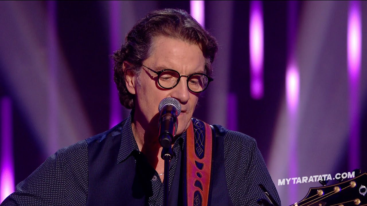 Découvrez le clip de Francis Cabrel « Peuple des fontaines »