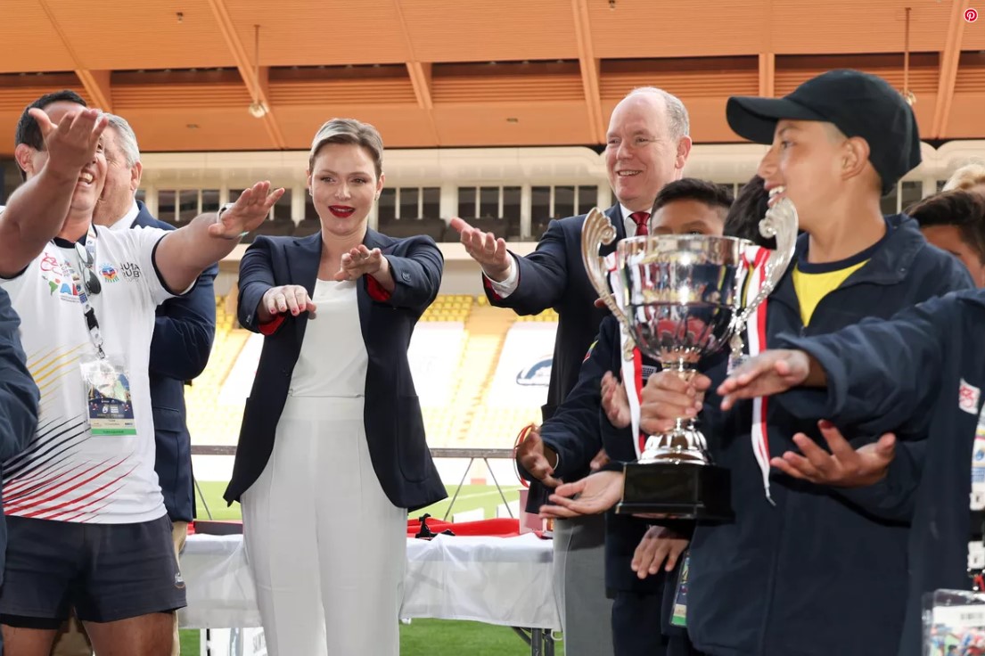 Charlène et Albert de Monaco dansent la Macarena - capture decran 2023 04 24 210524 1