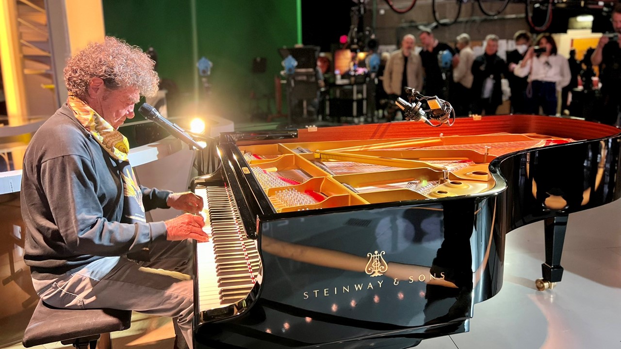 Robert Charlebois était invité dans l&rsquo;émission « 20h30 le dimanche ». Réécoutez « Ordinaire »