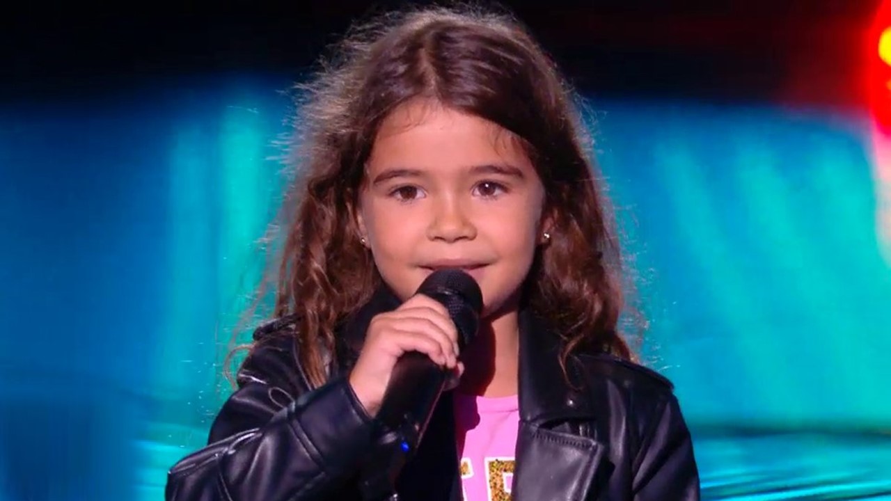 The Voice Kids : La benjamine corse  Charlie, la plus craquante !