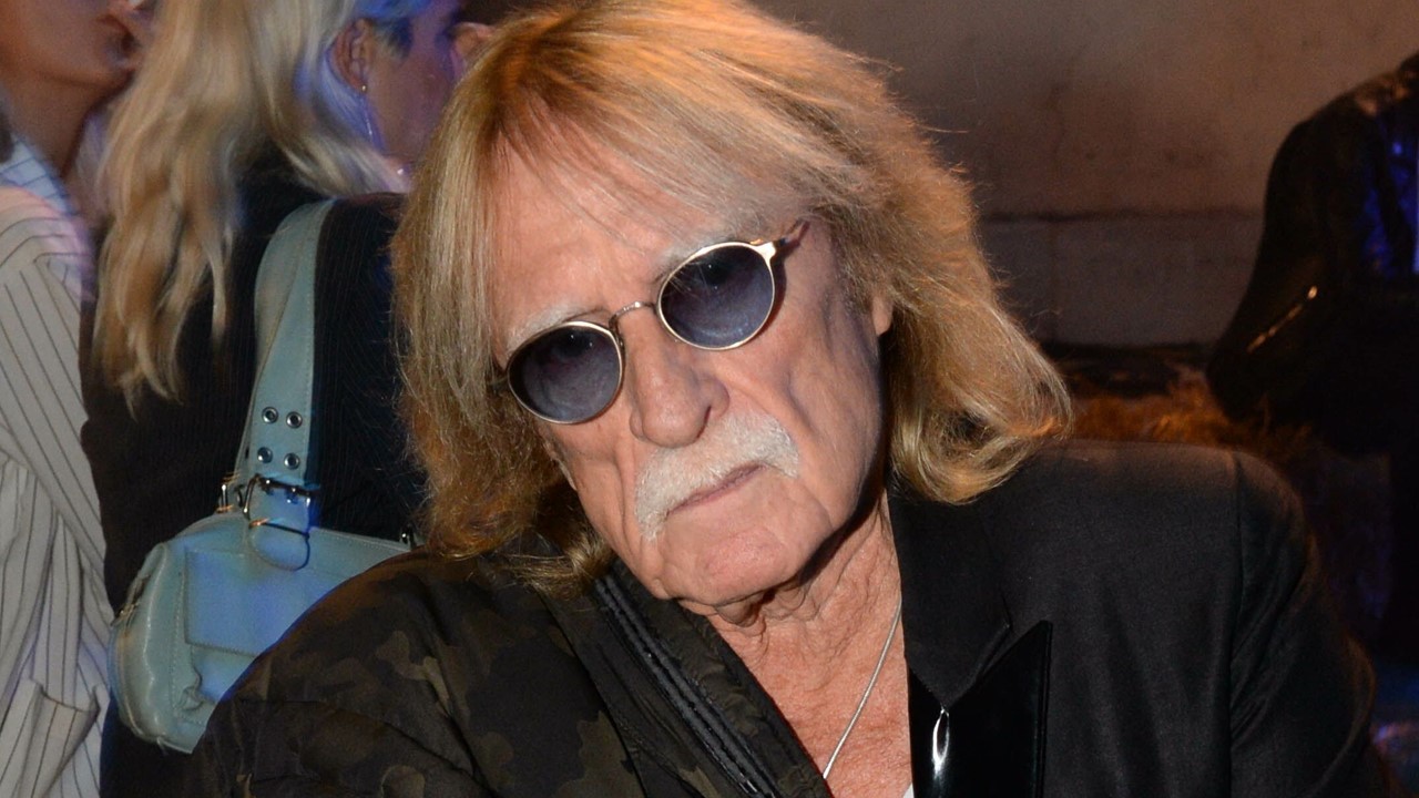 « Les mots bleus, les mots qu&rsquo;on dit avec les yeux ». Une pensée pour Christophe (13/10/1945 – 16/04/2020)