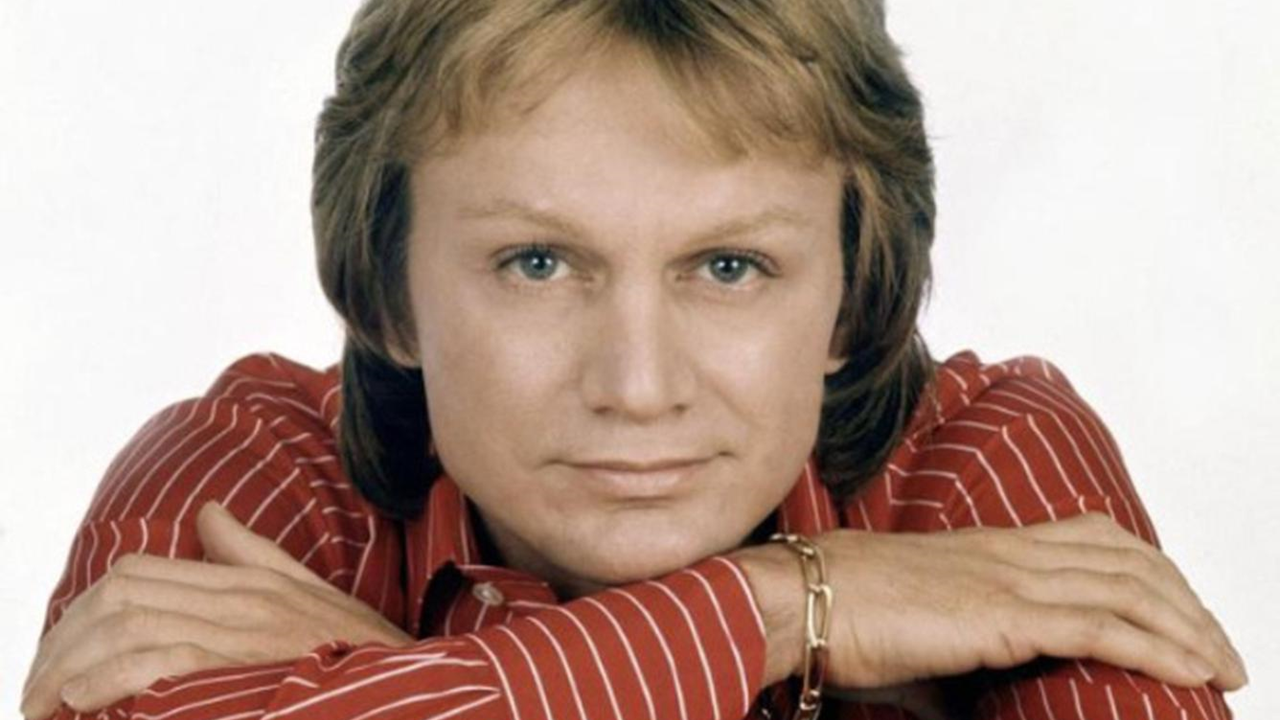 Les plus grands succès de Claude François, né un 1 février.