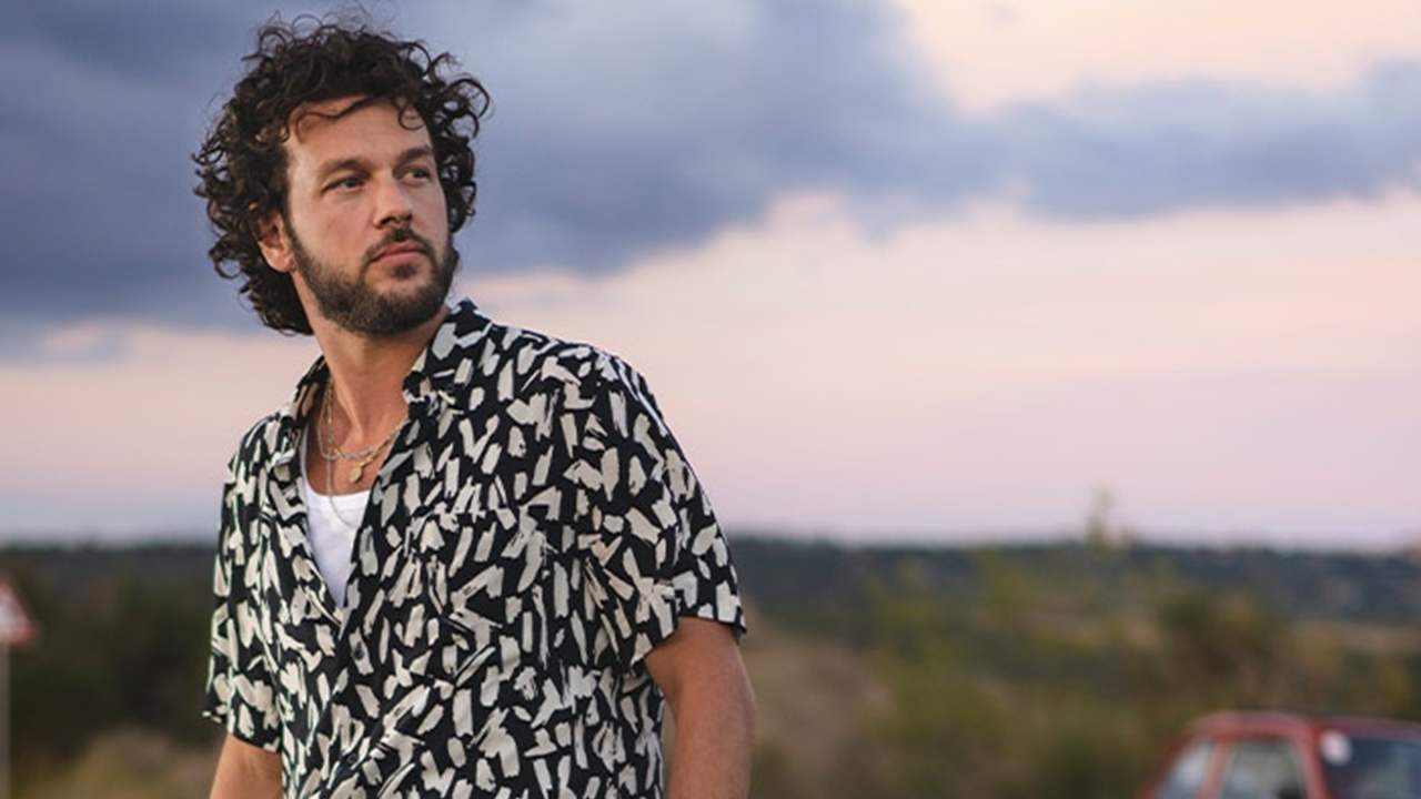 Bon anniversaire à Claudio Capéo (37 ans). Réécoutez Mamma, l&rsquo;un de ses titres fétiches