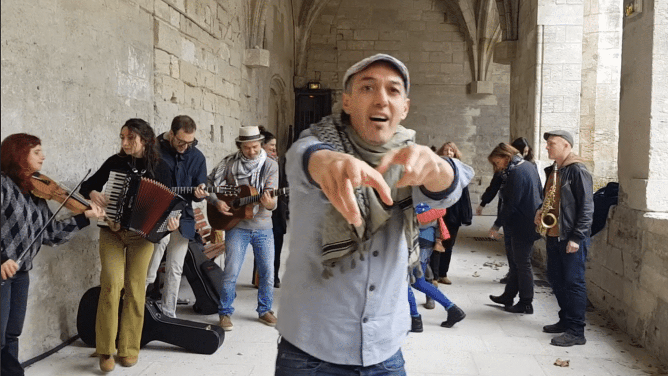 « Danser encore » l&rsquo;hymne de la pandémie