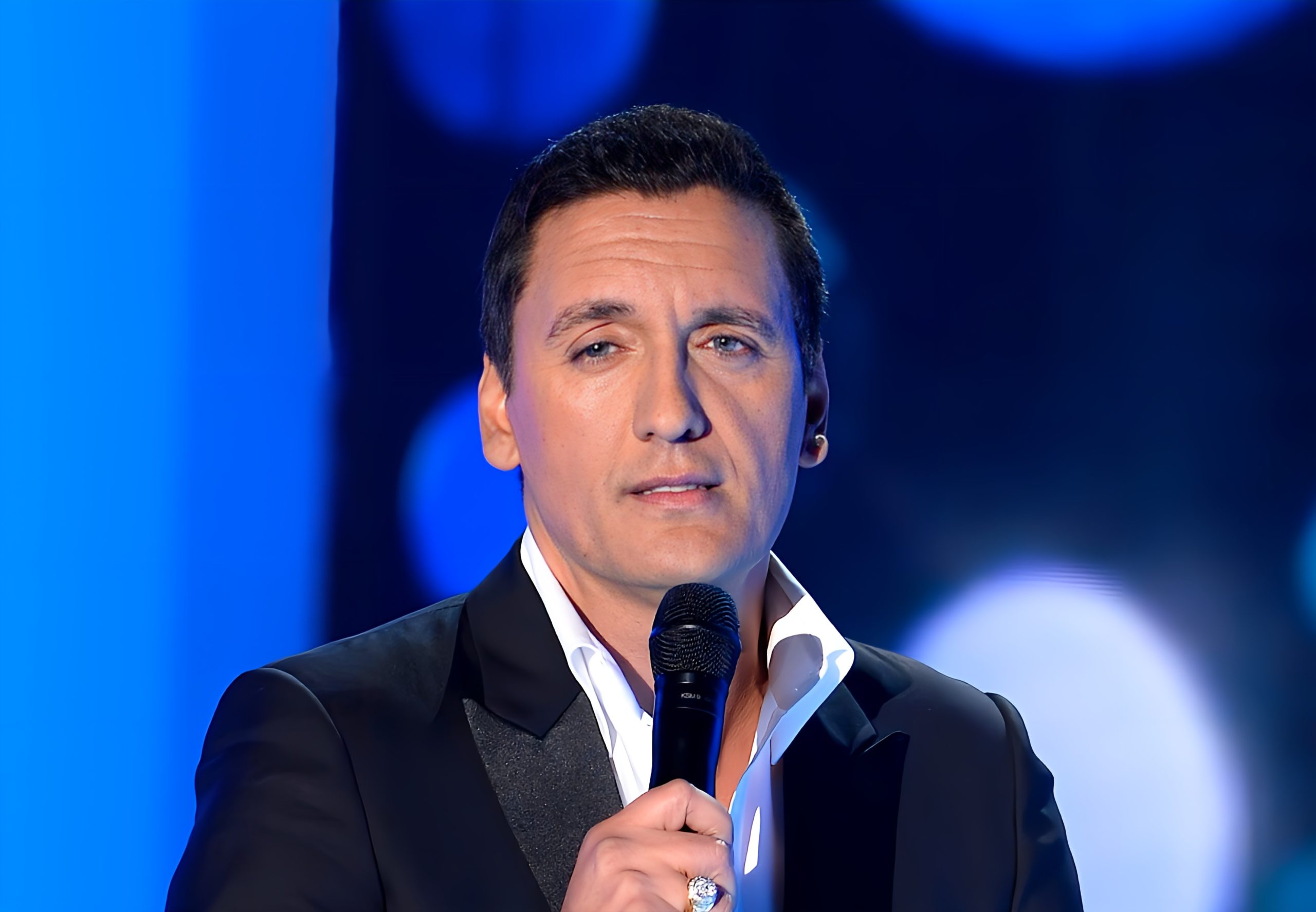 Dany Brillant fête ses 58 ans. Réécoutez sa revisite de « La Bohème » de Charles Aznavour