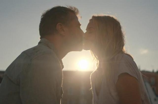 Vianney dévoile "Nos lendemains" le nouveau générique de "Demain nous appartient" - demain nous appartient le baiser entre chloe et alex fait polemique