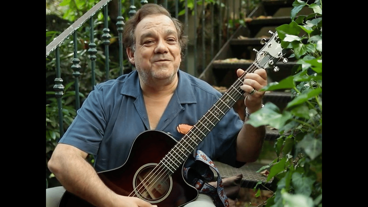 Didier Bourdon sort son premier album solo en se moquant de lui-même