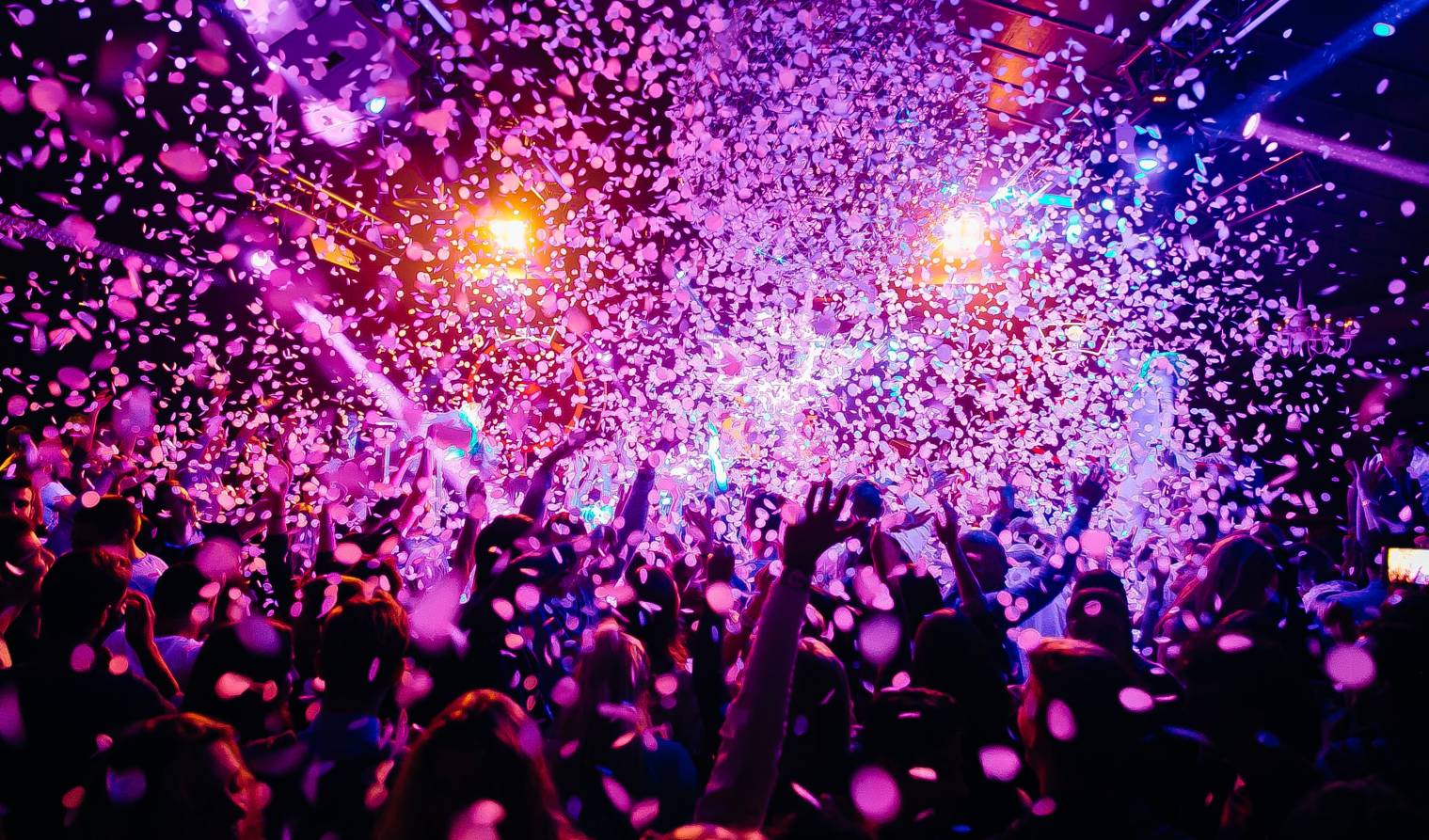 Les discothèques réouvriront le 9 juillet !