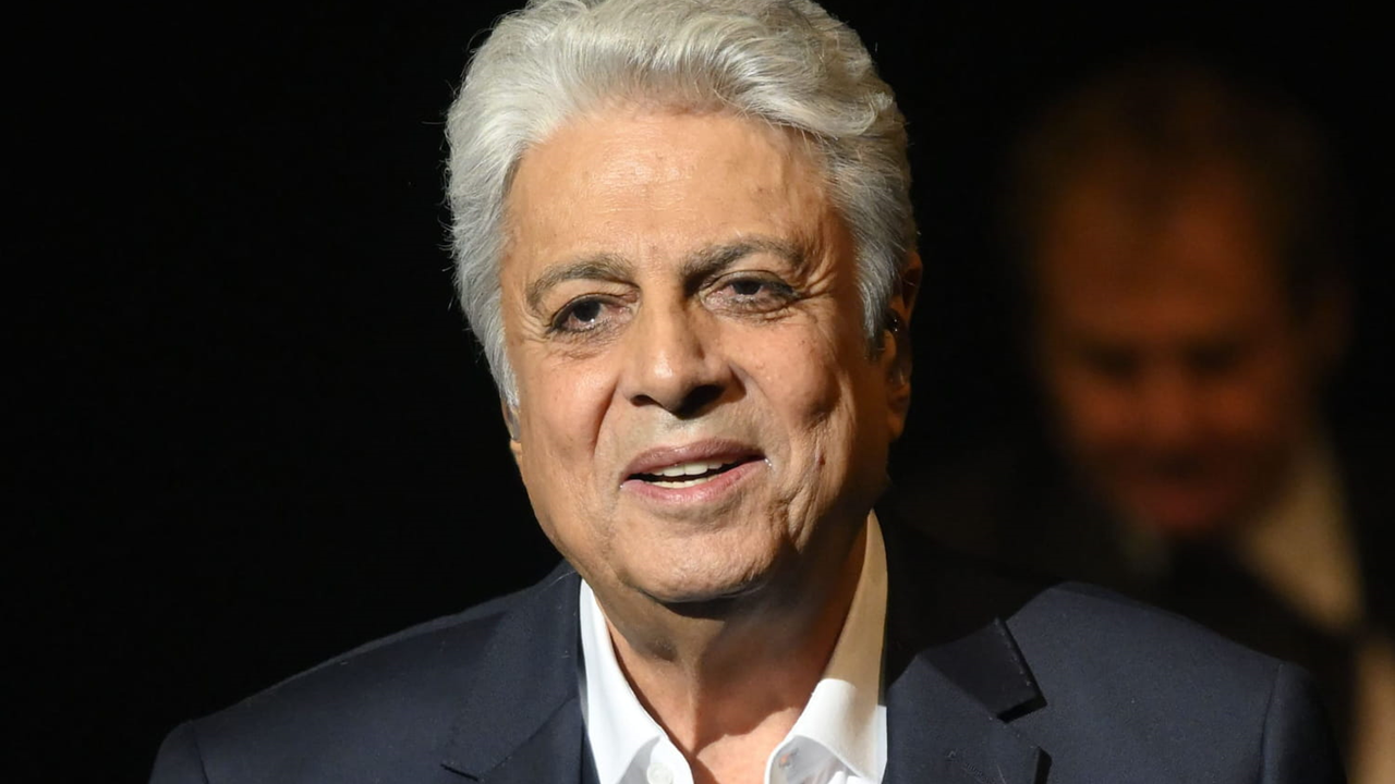 Bon anniversaire à Enrico Macias (85 ans). Ecoutez un medley en Live