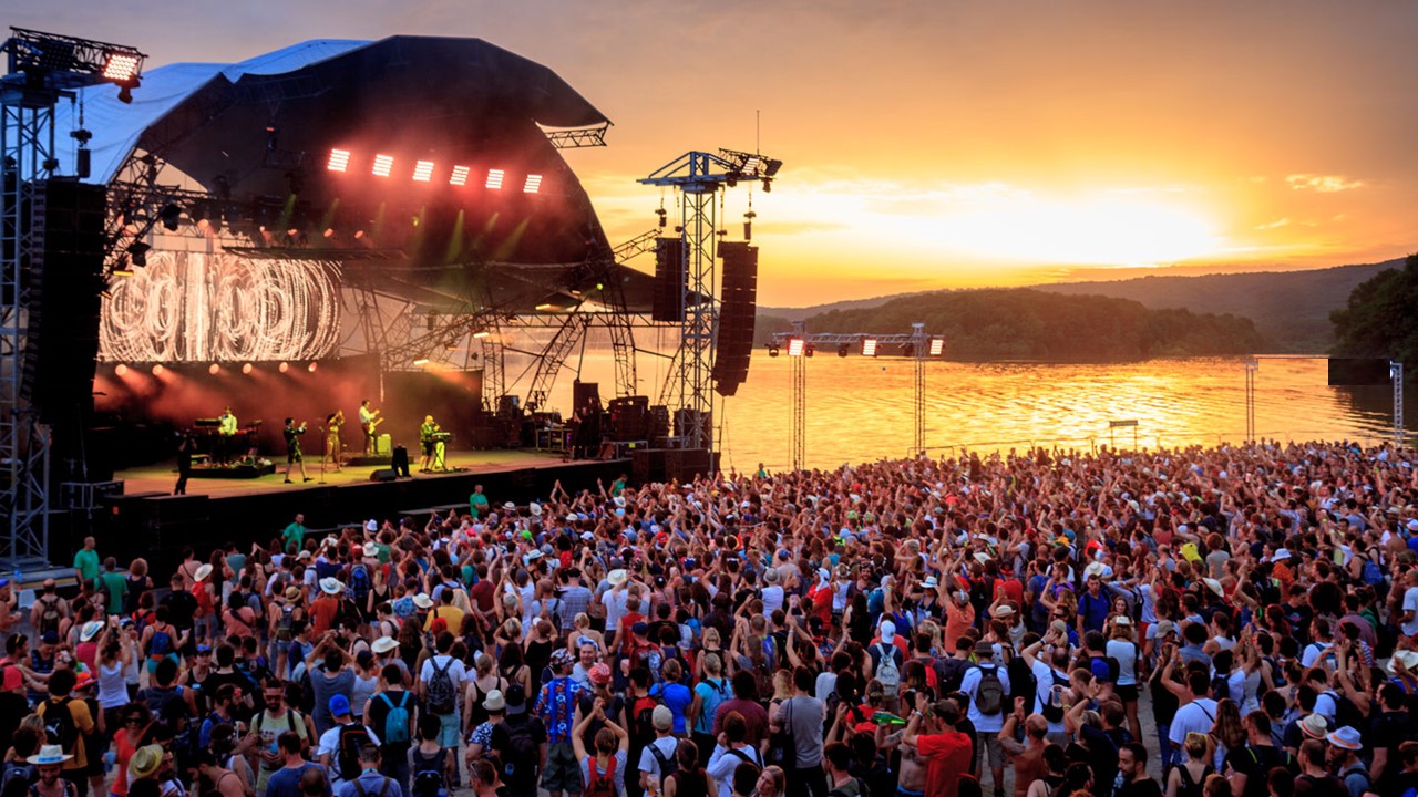 Les premiers artistes aux Eurockéennes de Belfort.