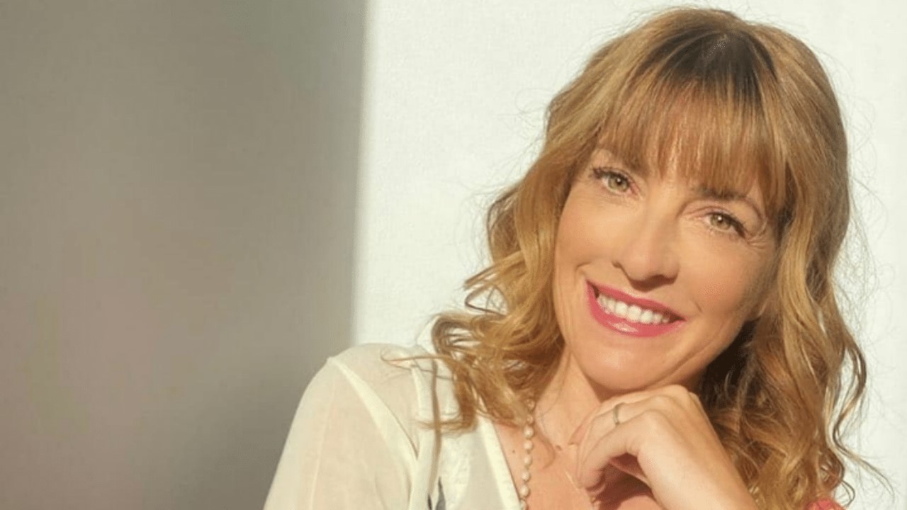 Bon anniversaire à Eve Angeli (42 ans). « On m&rsquo;a fait passer souvent pour plus bête que je suis en réalité » 