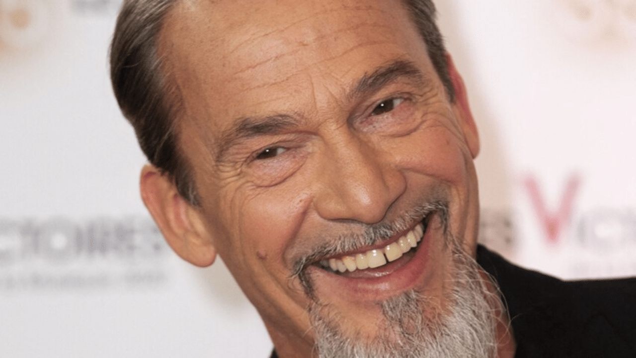 Avant la sortie de l&rsquo;album, découvrez le nouveau clip de Florent Pagny « L&rsquo;avenir »