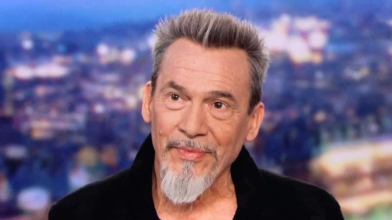 Florent Pagny en super forme rend visite à l&rsquo;antiquaire Djamel Bentenah d&rsquo;Affaire conclue.