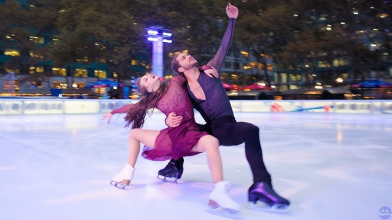 Une magnifique chorégraphie sur glace par Molly et Yehor - glace 3