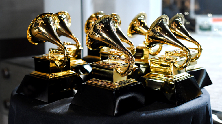 Grammy Awards 2022 : Le palmarès de la 64°édition la nuit dernière à Las Vegas. - grammy