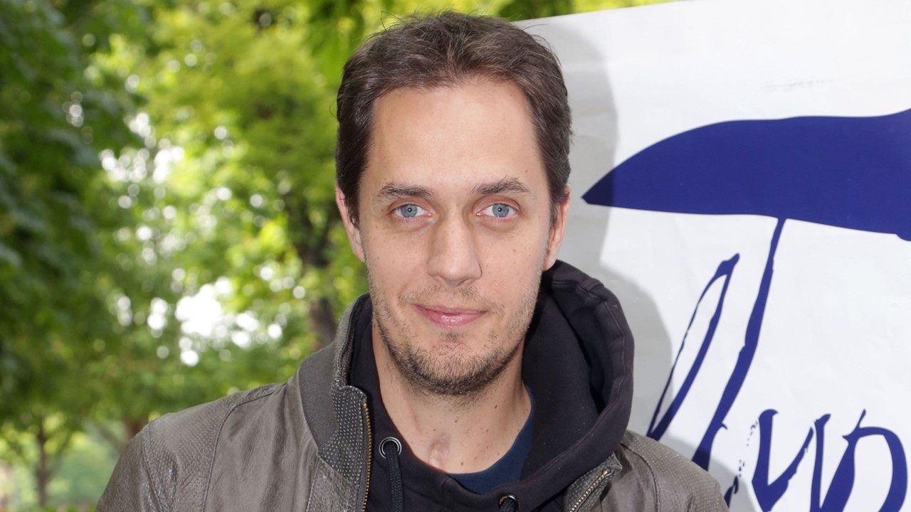 Découvrez « Retiens tes rêves », le nouveau titre de Grand Corps Malade, qu&rsquo;il chante.