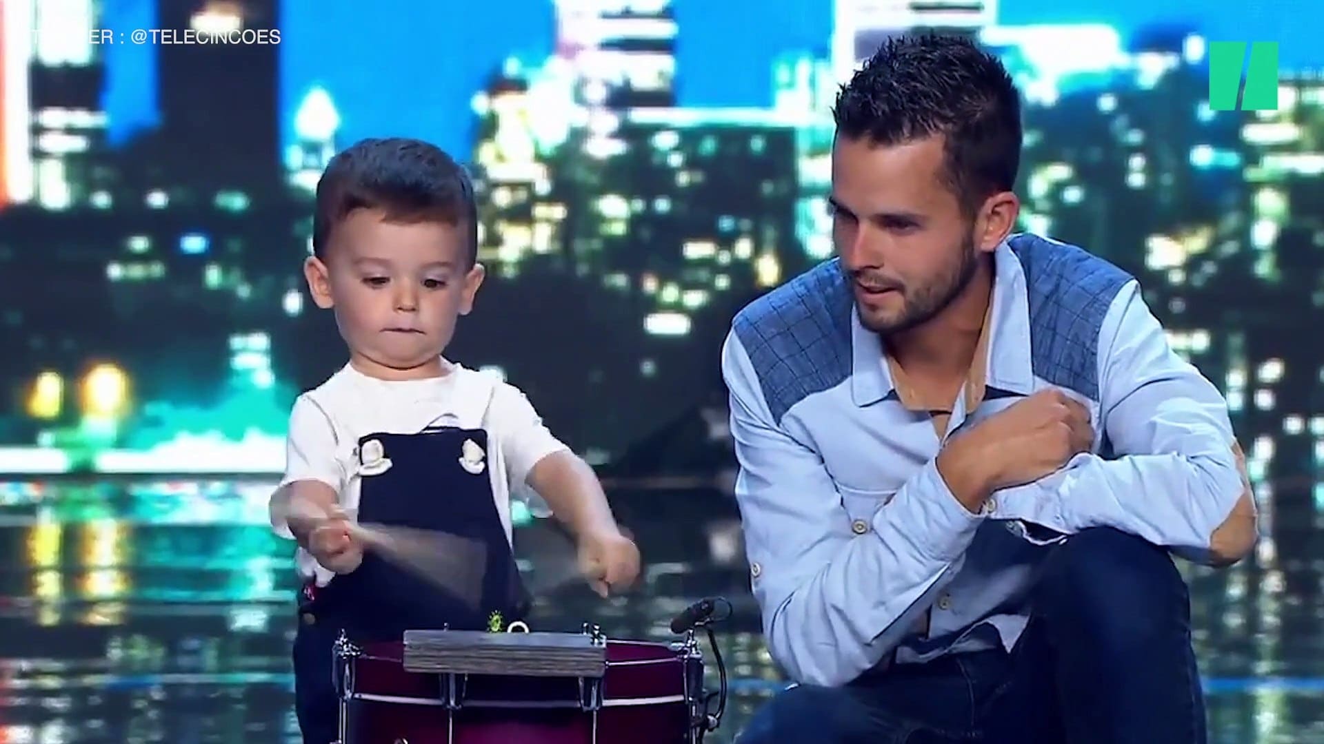 Un petit garçon de 2 ans Incroyable Talent !