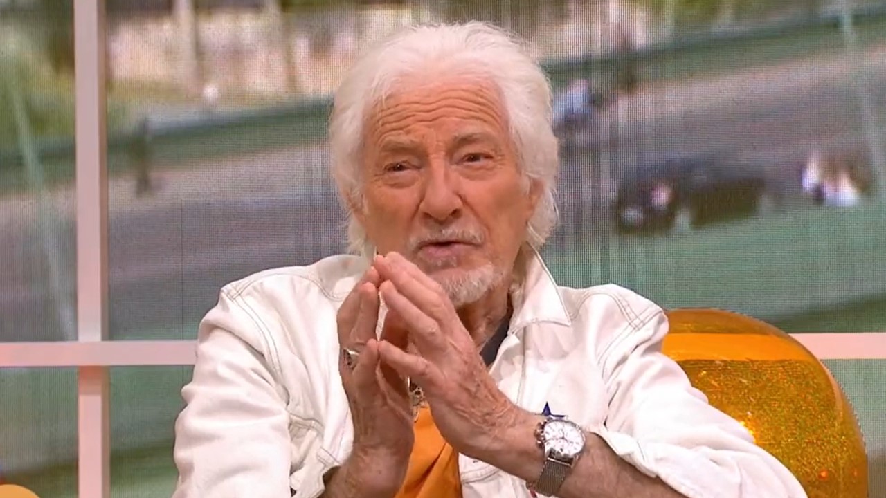 Interview de Hugues Aufray « La maman de mes enfants étant décédée, je suis libéré de mon serment »