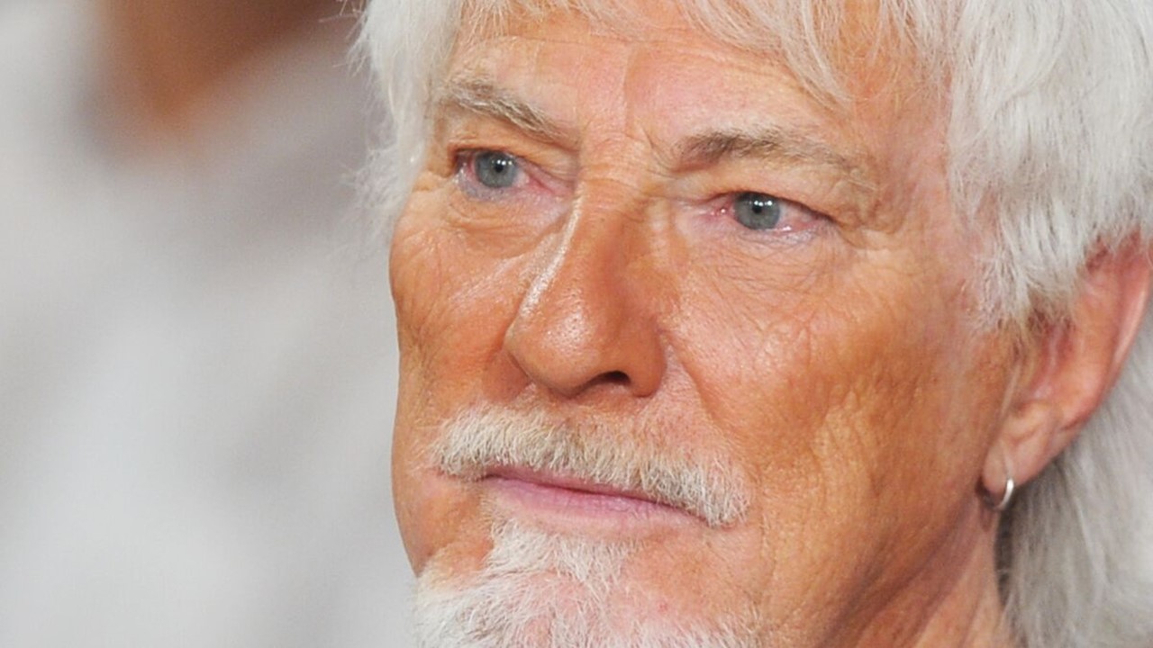 « Vous n&rsquo;avez pas d&rsquo;éducateur ! » Hugues Aufray, en colère, lance un message au gouvernement.