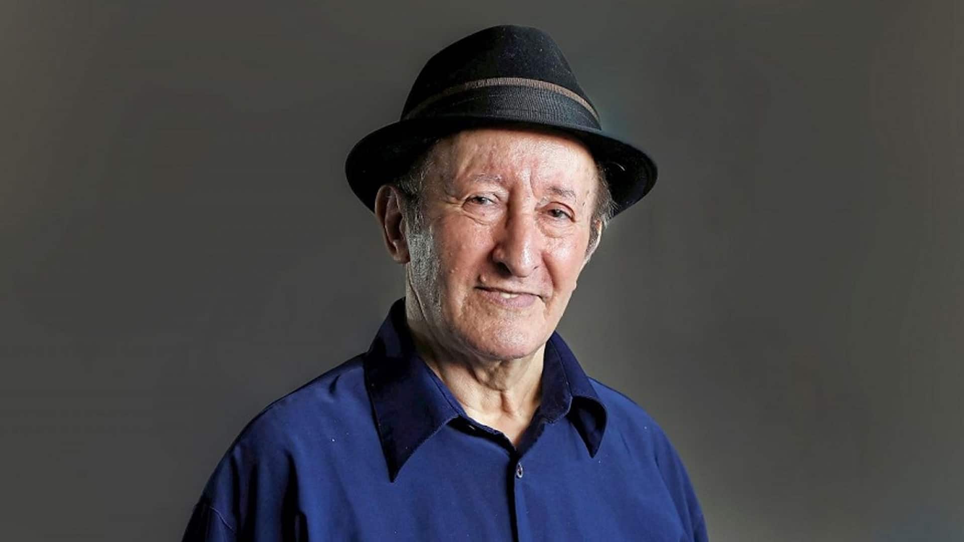 Après son décès le 2 mai 2020, Idir a été N°1 des ventes de singles en France avec « A Vava Inouva ».