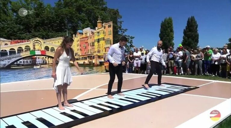 Des standards italiens joués avec les pieds. - il grande piano e1536710650671